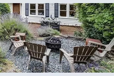 10741 Palatine Avenue N, Seattle, WA 98133 - Photo 16