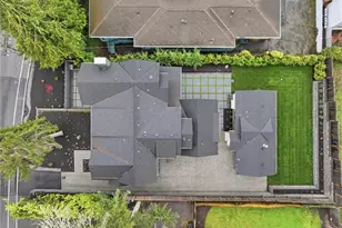 10648 SE 16th St, Bellevue, WA 98004 - Photo 2