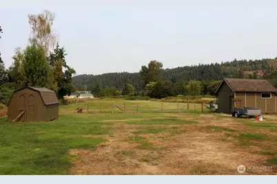 16219 64th Street E, Sumner, WA 98390 - Photo 4