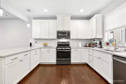 22925 79th Place W #B, Edmonds, WA 98026 - Photo 2