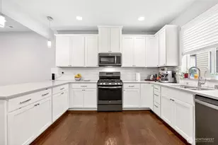 22925 79th Pl W, Edmonds, WA 98026 - Photo 2