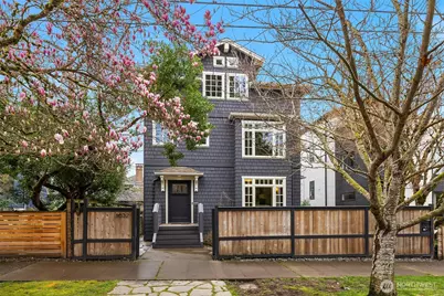 1632 35th Avenue, Seattle, WA 98122 - Photo 2