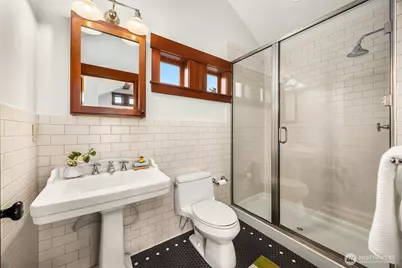 1632 35th Avenue, Seattle, WA 98122 - Photo 20