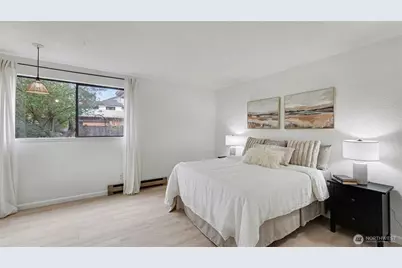 421 Wells Avenue S, Renton, WA 98057 - Photo 14