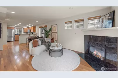 12315 10th Place NE #A, Seattle, WA 98125 - Photo 4