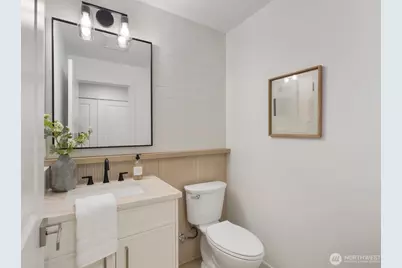 10611 Jovita Boulevard E, Edgewood, WA 98372 - Photo 18