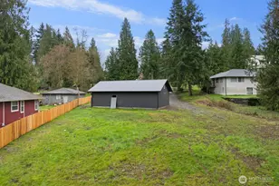 10611 Jovita Blvd E, Edgewood, WA 98372 - Photo 36