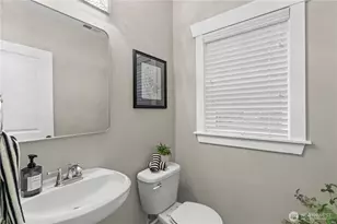 2011 Sumner Tapps Hwy E, Bonney Lake, WA 98391 - Photo 16