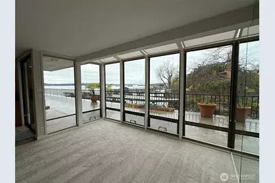 4561 Lake Washington Boulevard NE #102, Kirkland, WA 98033 - Photo 14