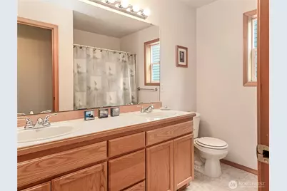 18323 10th Drive SE, Bothell, WA 98012 - Photo 14