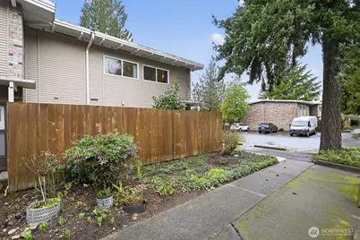 12251 SE 59th Street #102, Bellevue, WA 98006 - Photo 28