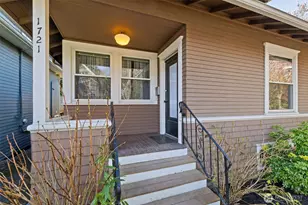 1721 3rd Ave N, Seattle, WA 98109 - Photo 2