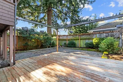 1721 3rd Avenue N, Seattle, WA 98109 - Photo 34