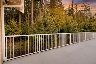 2305 Sundown Ct, Anacortes, WA 98221 - Photo 8