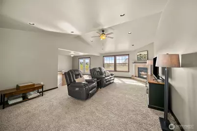 229 Sun Valley Drive, Wenatchee, WA 98801 - Photo 4