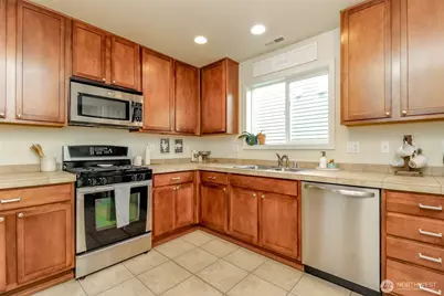 2211 119th Drive SE, Lake Stevens, WA 98258 - Photo 2