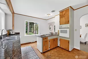 12745 10th Ave NE, Seattle, WA 98125 - Photo 12