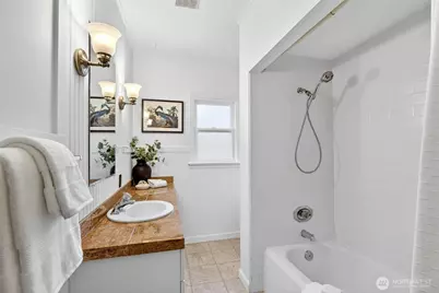 12745 10th Avenue NE, Seattle, WA 98125 - Photo 16