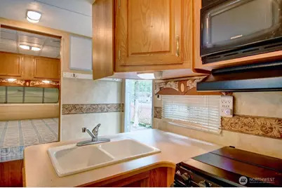 61 Christmas Tree Circle, Deming, WA 98244 - Photo 10