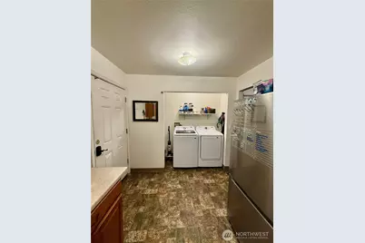 523 E Washington Avenue, Dayton, WA 99328 - Photo 8