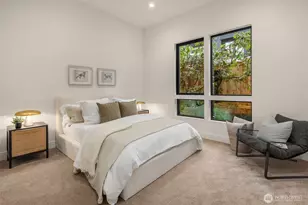 10656 Woodhaven Ln, Bellevue, WA 98004 - Photo 16