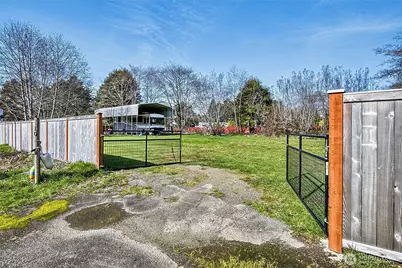 10 Fifth Avenue, Ocean Shores, WA 98569 - Photo 2