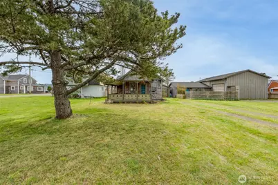 209 5th Street NE, Long Beach, WA 98631 - Photo 6