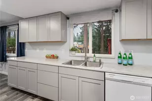 12607 216th Ave Ct E, Bonney Lake, WA 98391 - Photo 10