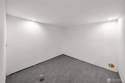 12607 216th Avenue Ct E, Bonney Lake, WA 98391 - Photo 32