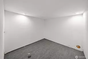 12607 216th Ave Ct E, Bonney Lake, WA 98391 - Photo 32