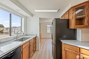 1702 Clark Dr, Wenatchee, WA 98801 - Photo 4