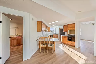 1702 Clark Drive, Wenatchee, WA 98801 - Photo 6