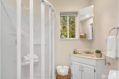 4615 88th Avenue SE, Mercer Island, WA 98040 - Photo 26