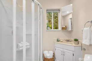 4615 88th Ave SE, Mercer Island, WA 98040 - Photo 26