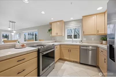 645 Bell Street #102, Edmonds, WA 98020 - Photo 8