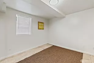 1521 E Spruce St, Seattle, WA 98122 - Photo 18