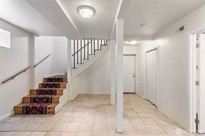 1521 E Spruce Street, Seattle, WA 98122 - Photo 14