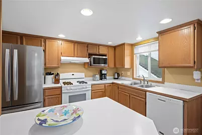 6809 77th Avenue NE, Marysville, WA 98270 - Photo 10