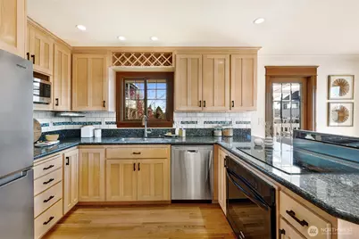 3511 NW 67th Street, Seattle, WA 98117 - Photo 10