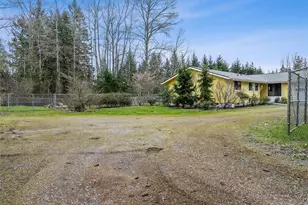 12913 Waller Rd E, Tacoma, WA 98446 - Photo 4