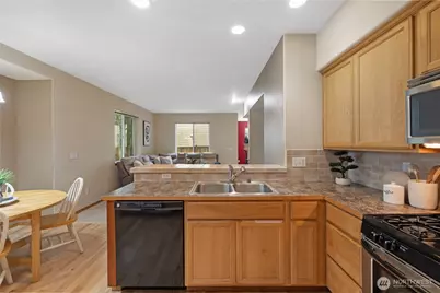 20228 11th Avenue W, Lynnwood, WA 98036 - Photo 14