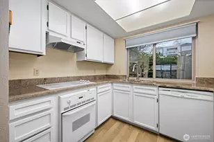 700 11th St, Bellingham, WA 98225 - Photo 10