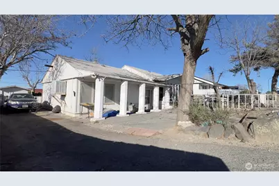 1010 E Terrace Ave, Moses Lake, WA 98837 - Photo 4