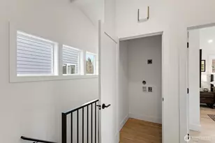 2510 NW 80th St, Seattle, WA 98117 - Photo 14