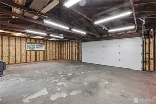 320 NW 110th St, Seattle, WA 98177 - Photo 36