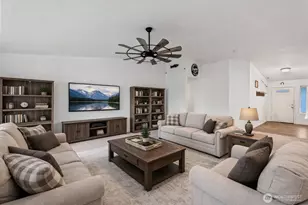 23210 188th St E, Orting, WA 98360 - Photo 10