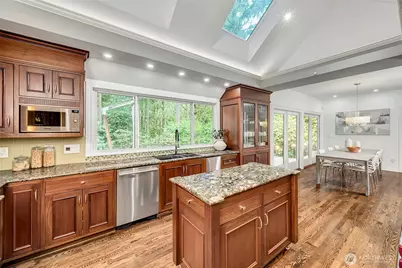 13023 167th Avenue NE, Redmond, WA 98052 - Photo 8