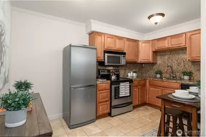 3626 14th Avenue W #203, Seattle, WA 98119 - Photo 10
