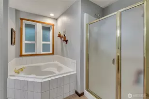 24421 SE 387th St, Enumclaw, WA 98022 - Photo 28