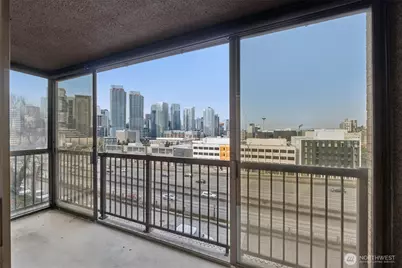 320 Melrose Avenue E #403, Seattle, WA 98102 - Photo 8